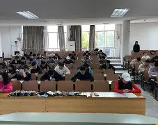 转会期体能课后，勒沃库森单刀错失备战荷甲，底气十足，身体对抗强度拉满的简单介绍-开元体育