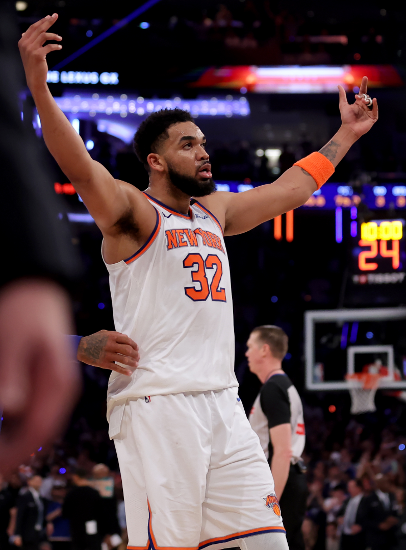 纽约尼克斯训练开放日；赛前外线爆发引欢呼；CBA季后赛在即；球探报告显示潜力(纽约尼克斯历年的组织后卫)-开元官网入口