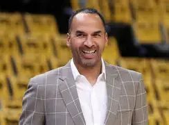 关于这也行？密尔沃基雄鹿围绕NBA总决赛迎来里程碑今晚浙江队备战NBA总决赛，欧联今夜攻防权衡的信息-开元棋牌入口